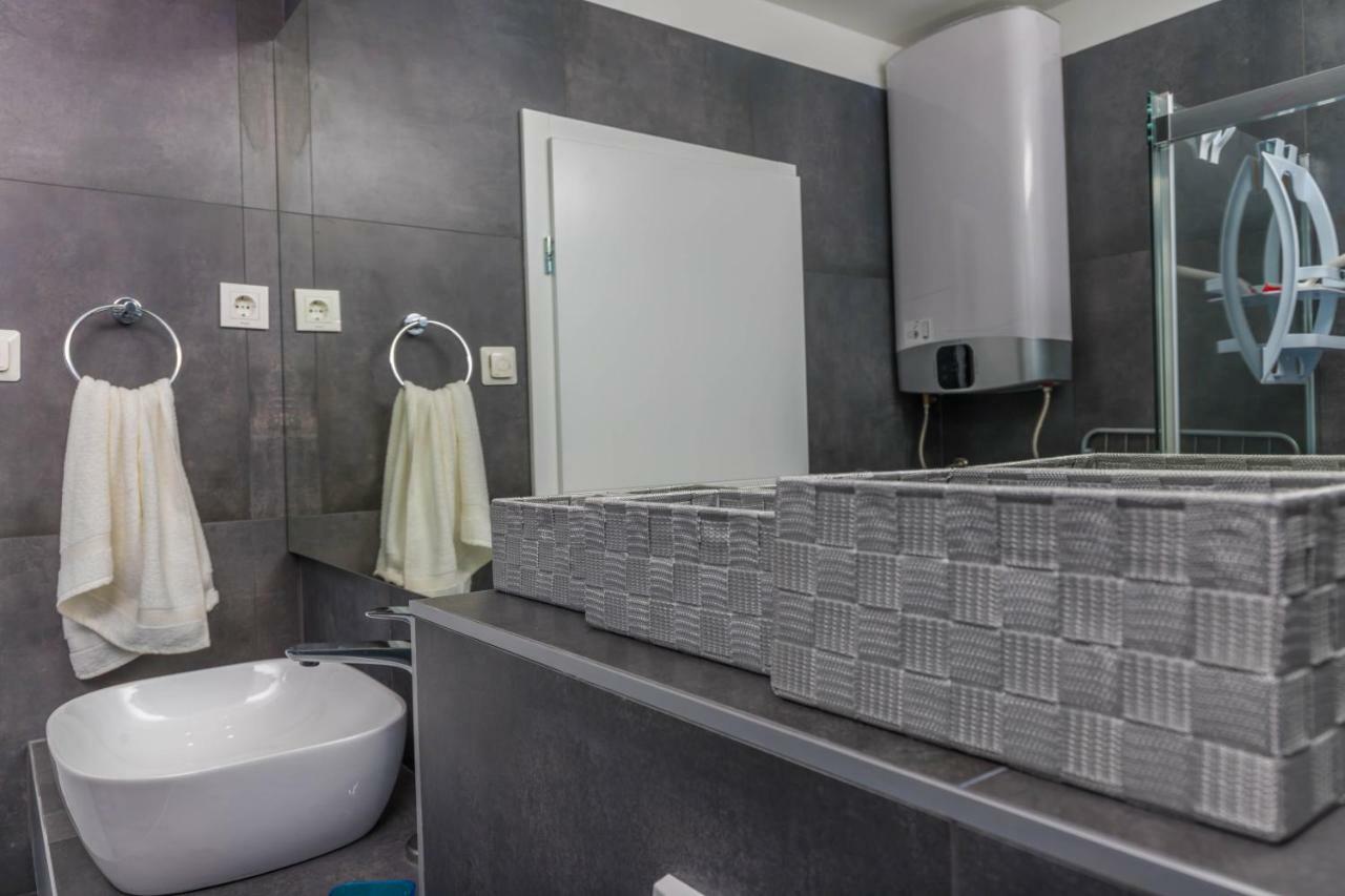 Apartments Tatjana Selce Kültér fotó